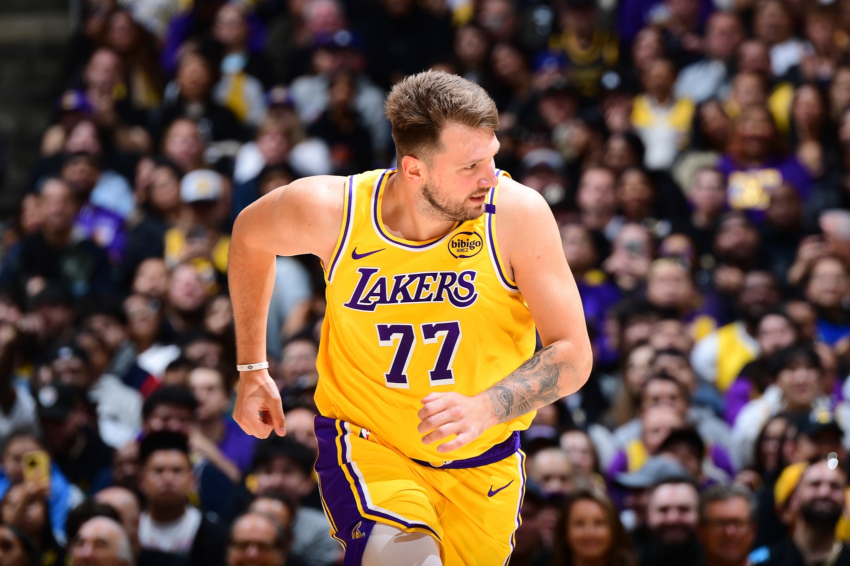  東契奇重回達拉斯！湖人客場挑戰(zhàn)獨行俠最低票價已飆至1090刀