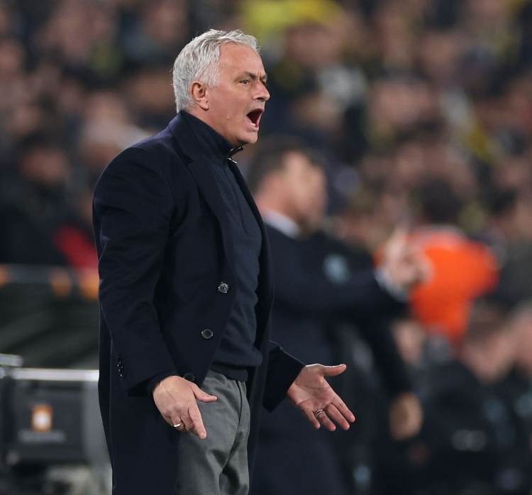  1-3負(fù)流浪者！穆帥：你可能會(huì)笑我說的，但今天其實(shí)是不錯(cuò)的結(jié)果