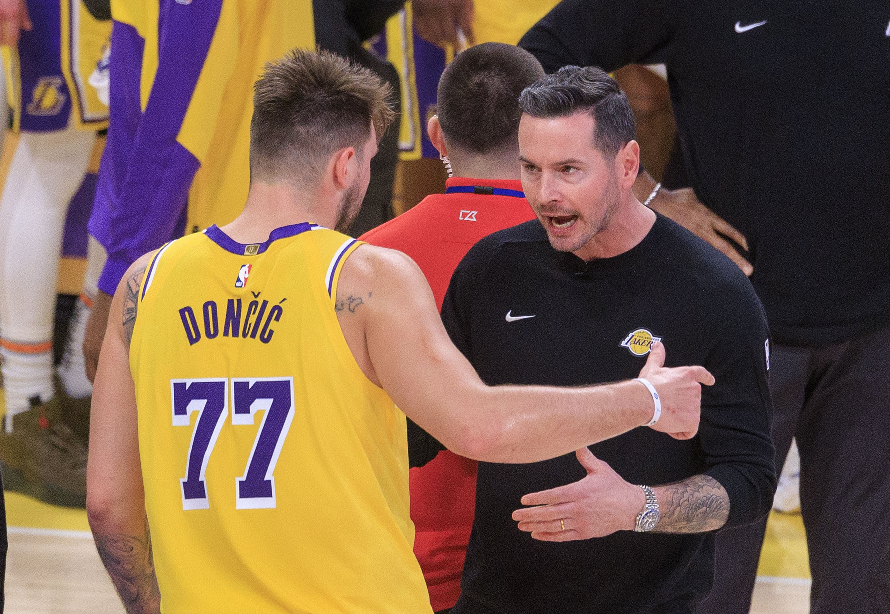  湖人主場豪取9連勝 自進入2025年以來主場18勝2負