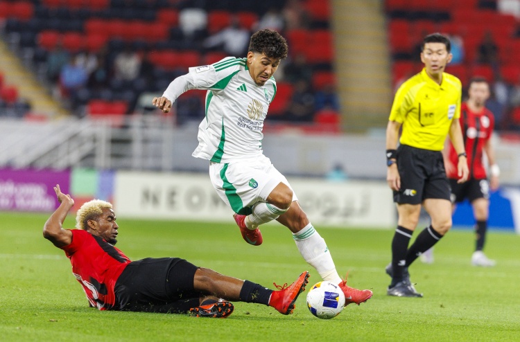  錢多事少！菲爾米諾年薪2000萬被取消聯(lián)賽報名，亞冠近3場2球3助