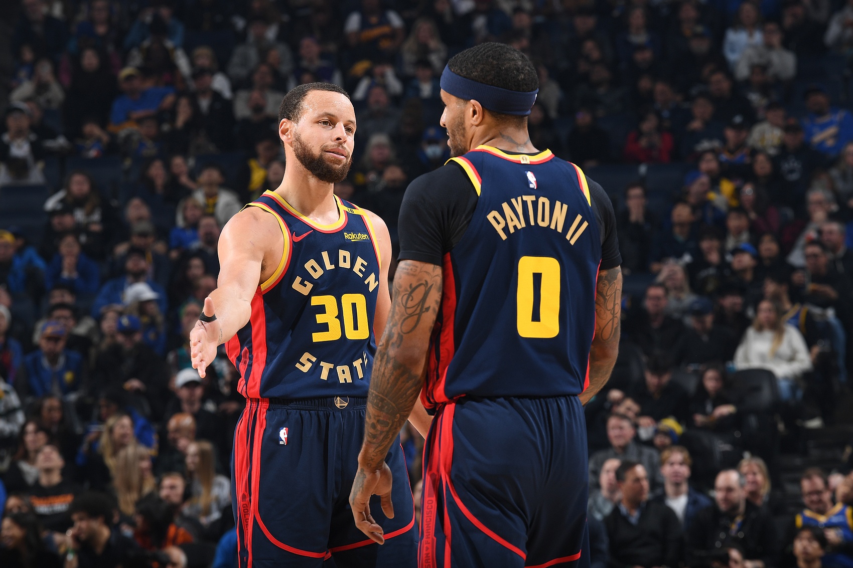  明天勇士戰(zhàn)猛龍！庫里不在傷病名單&將復(fù)出 小佩頓出戰(zhàn)成疑