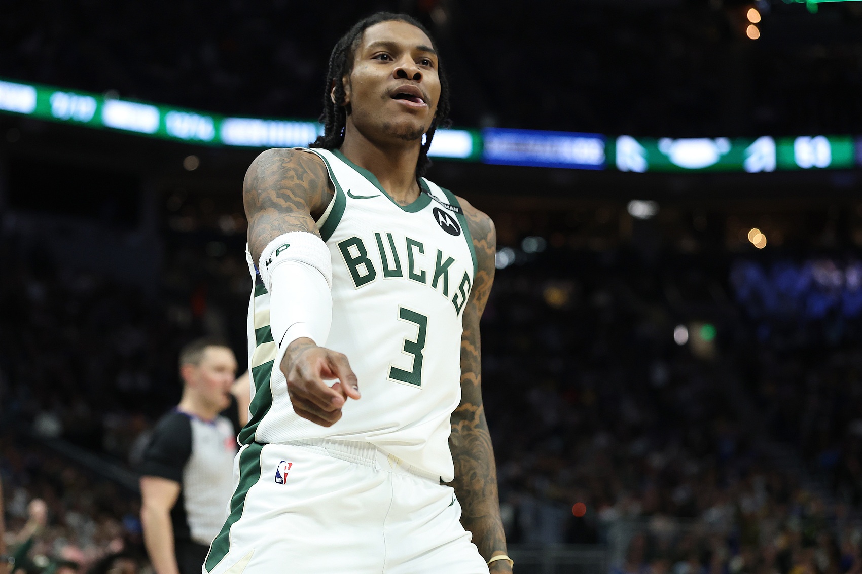  替補帶隊有活力！小凱文-波特替補10中8拿到18分6助攻 正負值+15