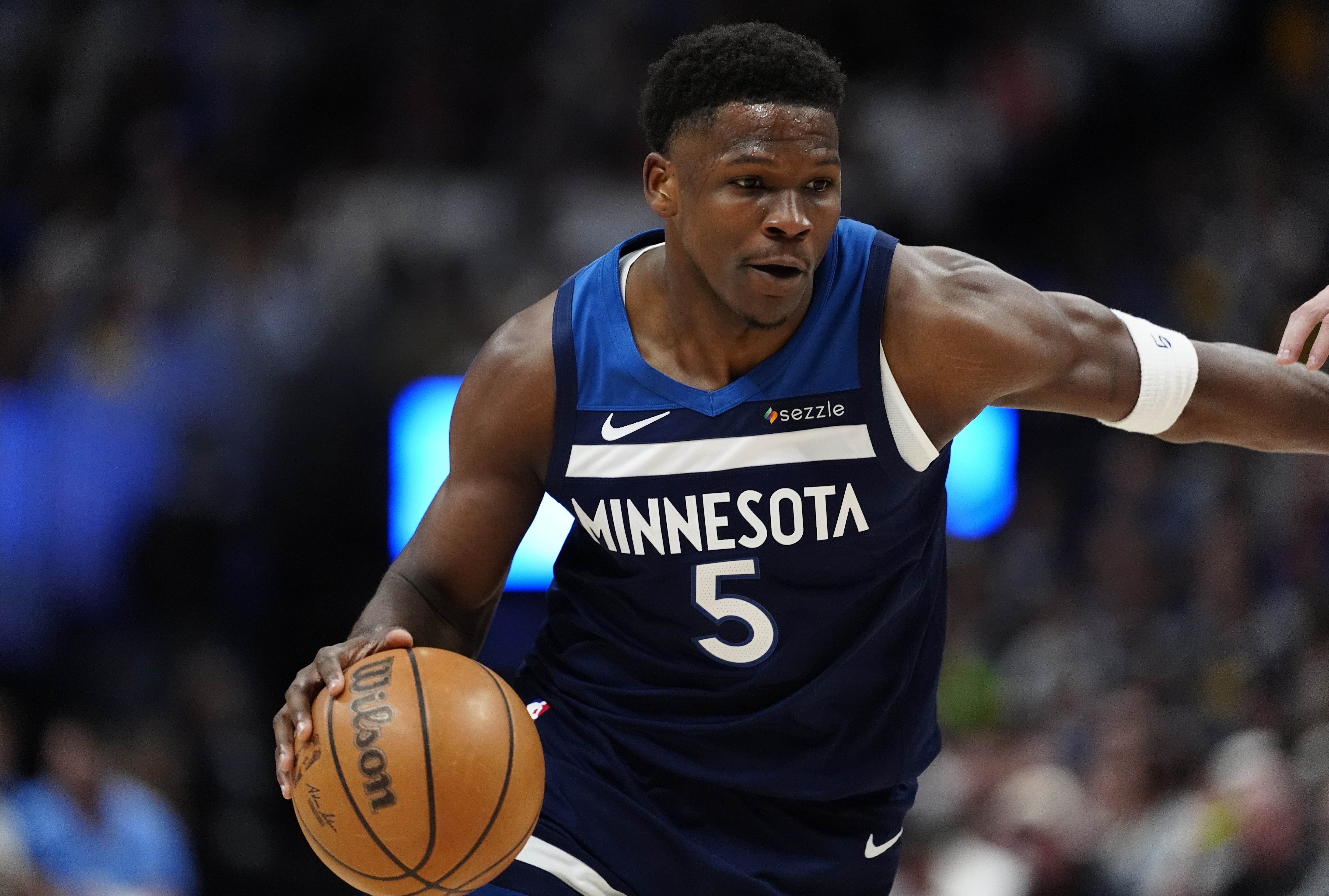  今天打得很合理！愛德華茲上半場7中4&罰球6中5砍下15分沒有失誤