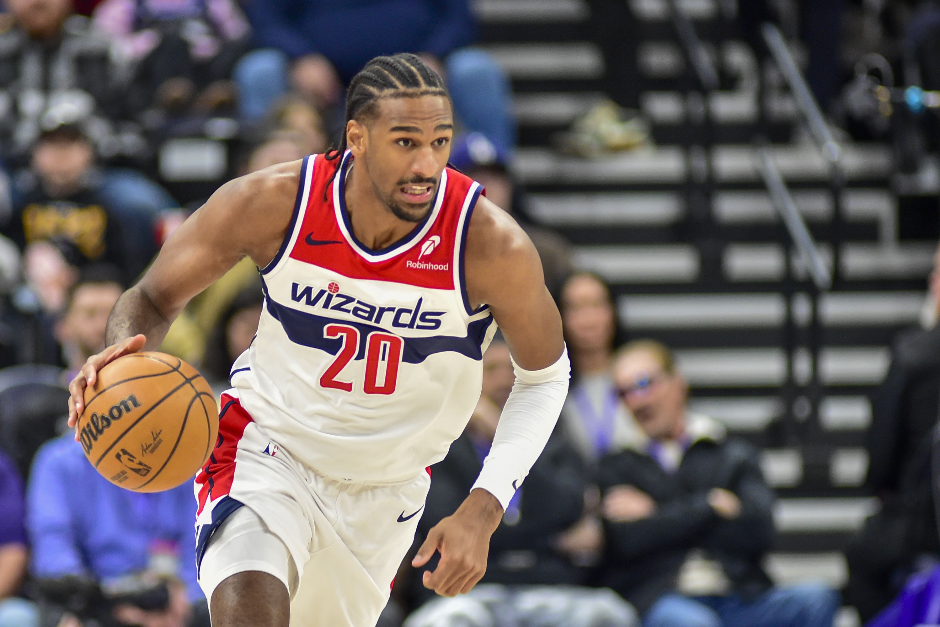  兩雙表現(xiàn)難救主！薩爾15中7拿到19分10板2助