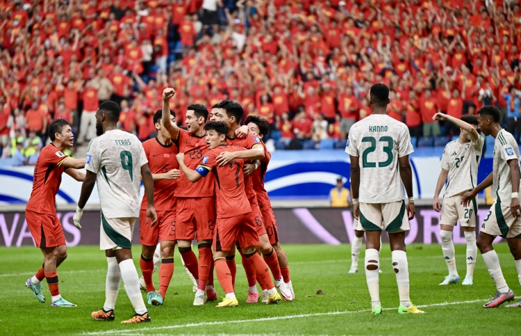  足球報(bào)：國足若打好18強(qiáng)賽進(jìn)附加賽，殺進(jìn)世界杯的機(jī)會(huì)依然不小