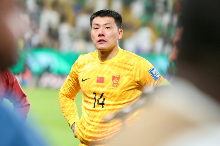  王大雷：個(gè)人表現(xiàn)？足球不是個(gè)人比賽 下半場(chǎng)丟球比較突然