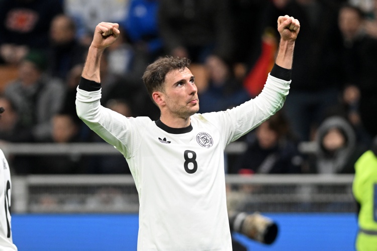  八賢王回歸!格雷茨卡曾被勸離隊(duì)+雪藏 現(xiàn)搶回拜仁主力&國家隊(duì)立功