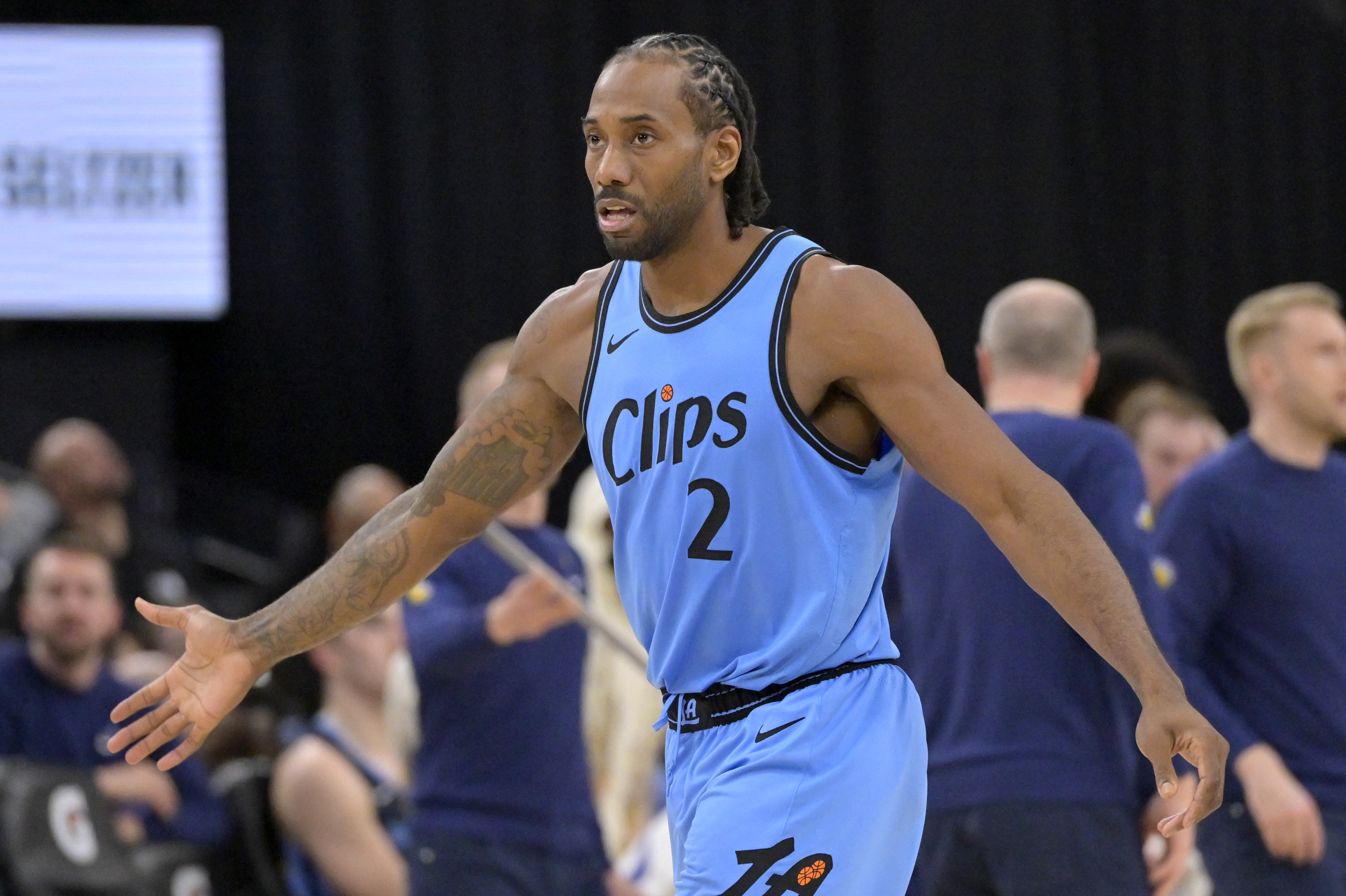  全隊唯一上雙！萊昂納德半場8中4拿到11分3板1助