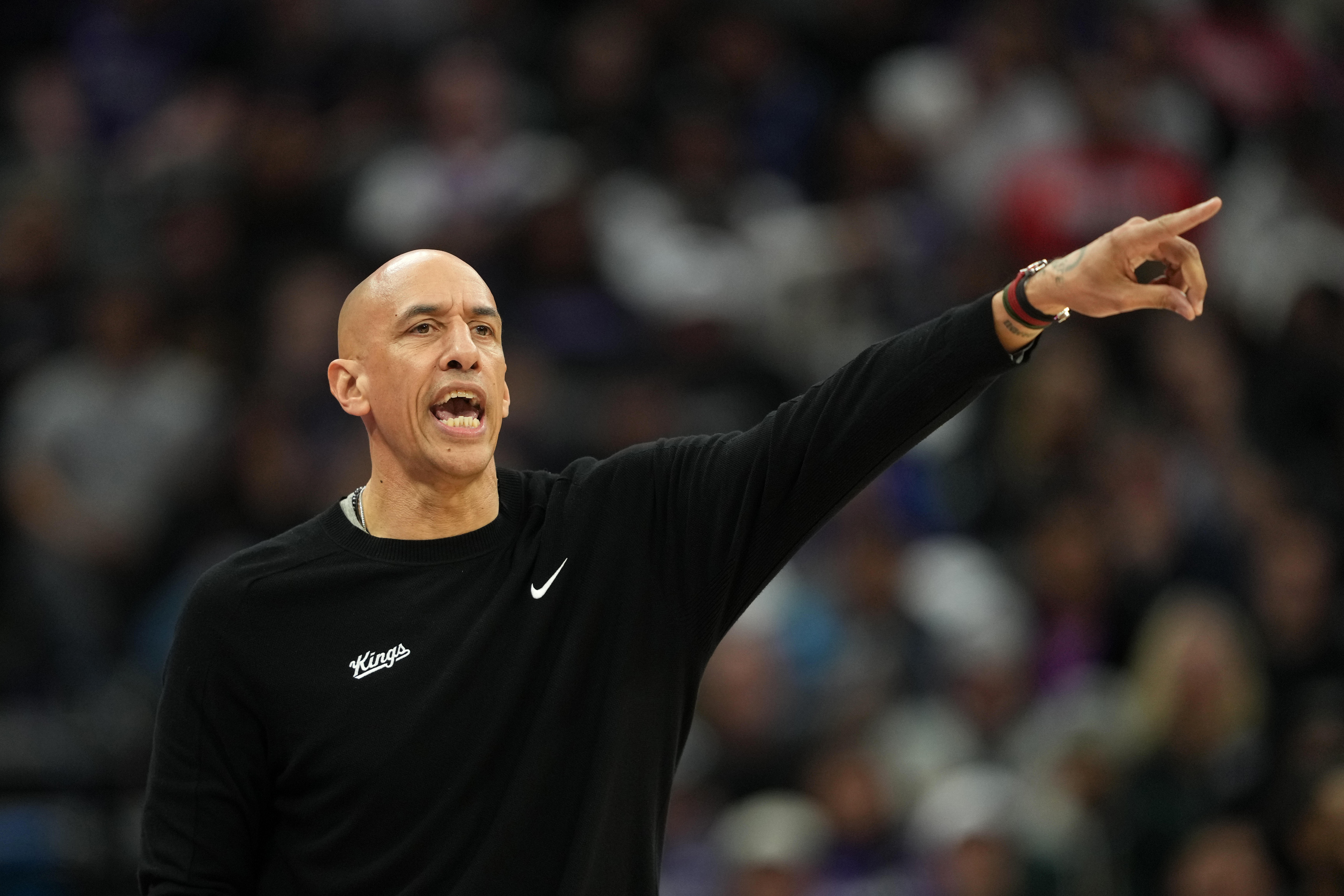  輸對(duì)手30分！國(guó)王主帥：完全沒有打出戰(zhàn)術(shù) 在場(chǎng)上沒有提起勁