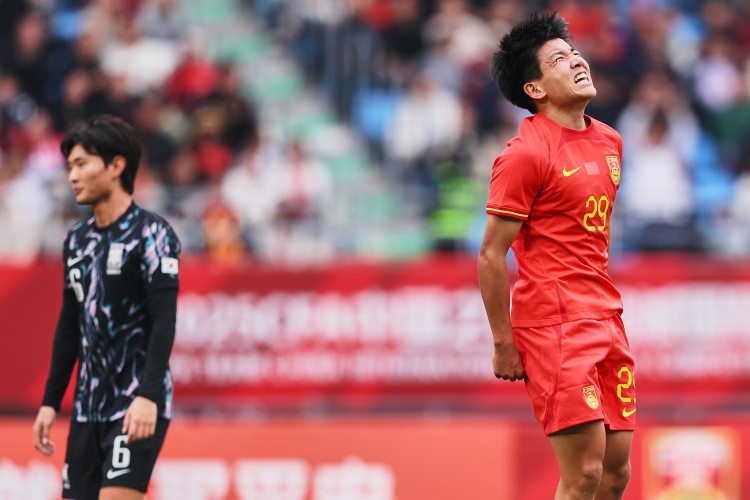  足球報(bào)：男足國字號(hào)兩年來3次擊敗韓國 展現(xiàn)了中國足球的進(jìn)步