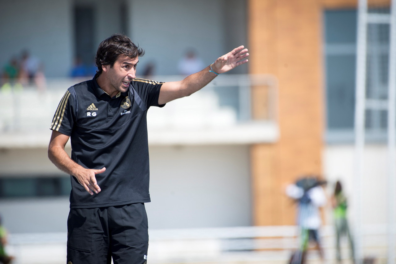  體圖：沙爾克主帥或今夏下課，高層已赴馬德里探詢勞爾的執(zhí)教意愿